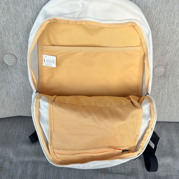 Nike SB Courthouse 24L BA5305-121 - NEW - Picture 8 of 11